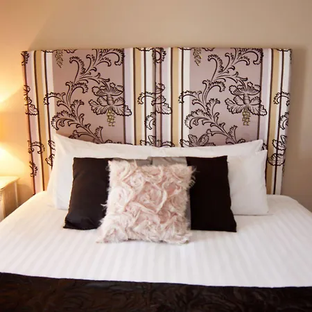 7 Cross Street Hotel Galway